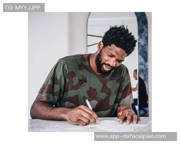 乔治参与合练展现状态恩比德单独进行力量与体能训练 乔治参与合练展现状态恩比德单独进行力量与体能训练