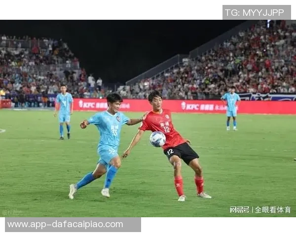 南通队禁区外惊艳凌空抽射中框金成民倒勾补射精彩破门 南通队禁区外惊艳凌空抽射中框金成民倒勾补射精彩破门