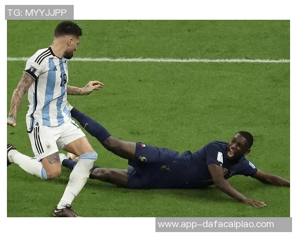 查马杜神奇折射助喀麦隆迅速扳平姆巴佩场边热情庆祝