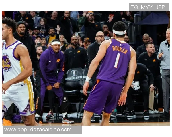 太阳三巨头拆分后新组合布克与格林能否带队重塑辉煌